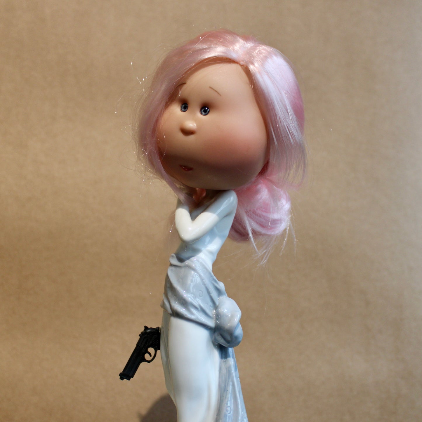 Werk 73. JANE BOND in oude stolp Ø24X53cm