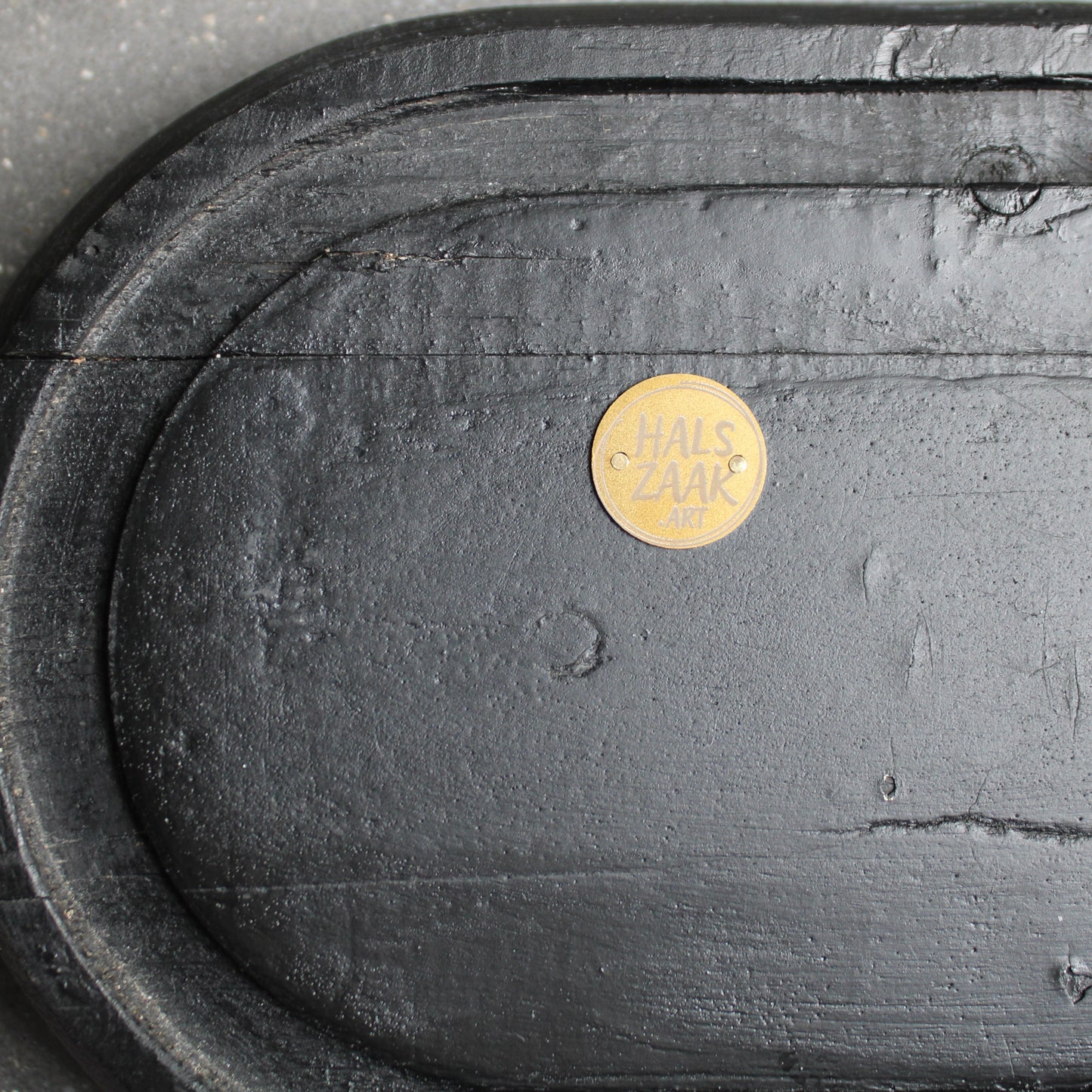 Werk 78. OMA PAARD in ovale stolp 16X27,5X34cm