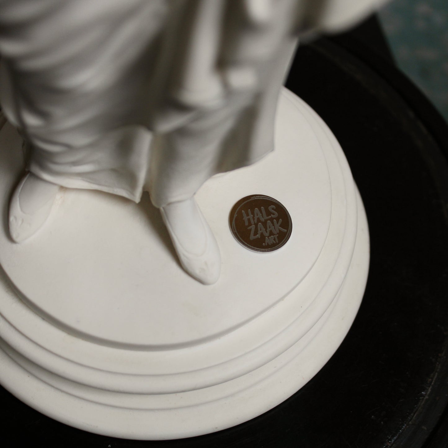 werk 55 BLUE in oude stolp Ø26,5X55,5cm