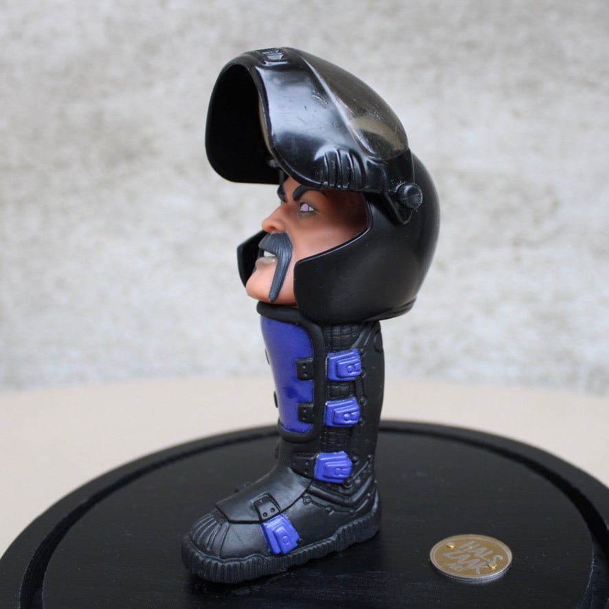 WERK 39. WATCH OUT IN STOLP Ø14X21CM