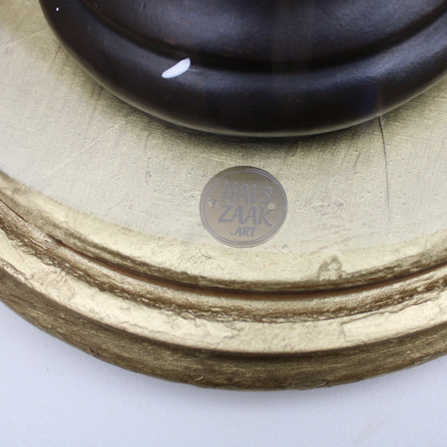 Werk 62. SCHIJTWERK in een oude stolp Ø23X52cm