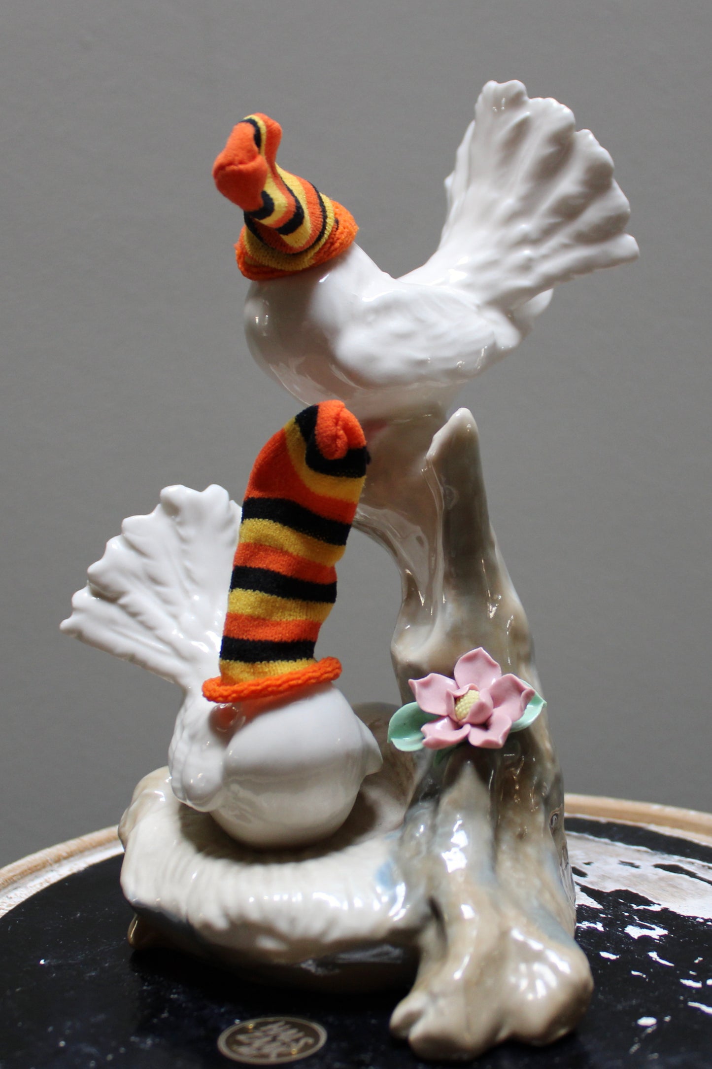 Werk 75. SOCKS in oude stolp Ø23X36cm