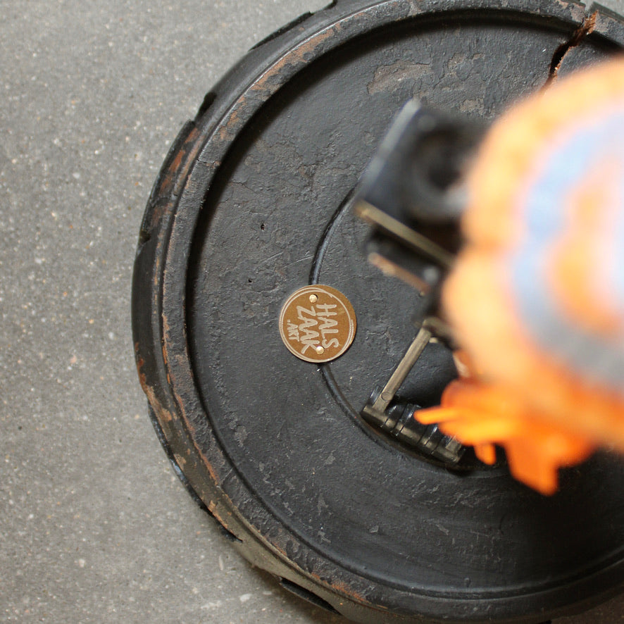 Werk 31. Muts in oude stolp Ø18X39cm