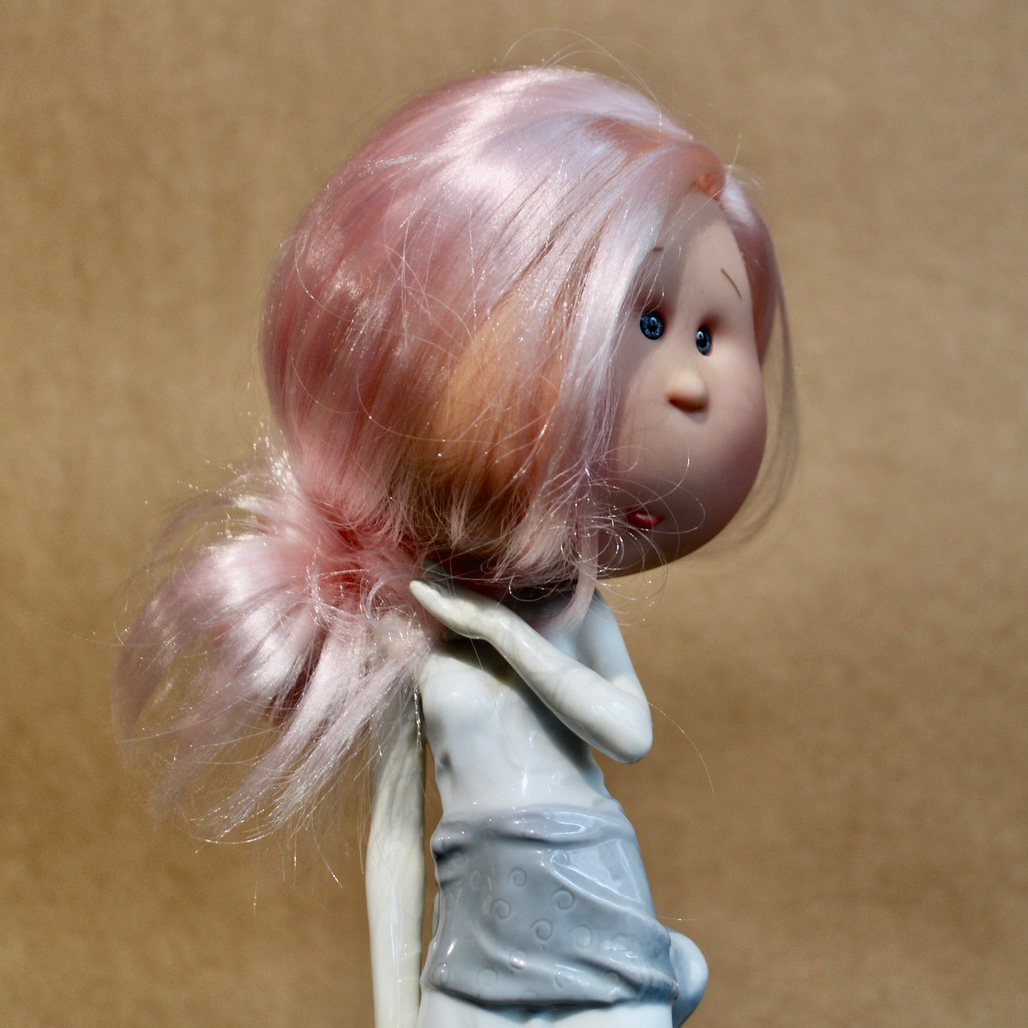 Werk 73. JANE BOND in oude stolp Ø24X53cm